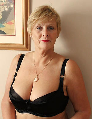 granny in lingerie bungler pics