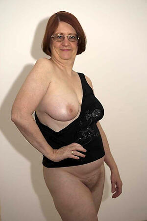 porn pics of naked grannies with glasses