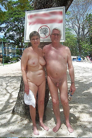 elder statesman hang on love posing nude