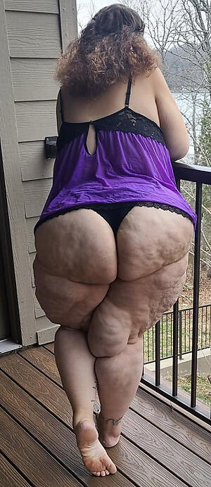 hideous sexy big booty grannie