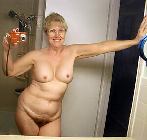 horny selfshot naked pics
