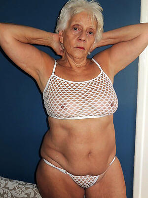 hot older women in lingerie pics