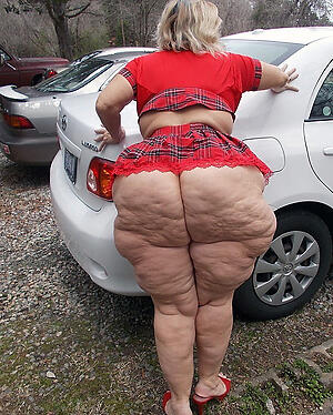 older women big butt porn pics