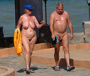 peel with naked American granny couples