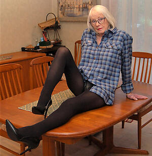 film over with sexy mature granny pantyhose