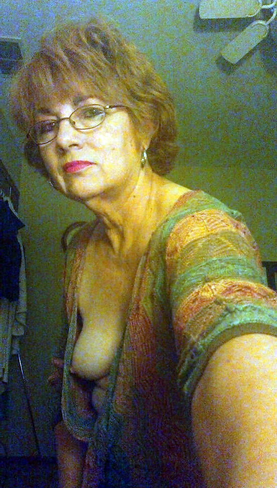 porn pics of mature granny naked selfies