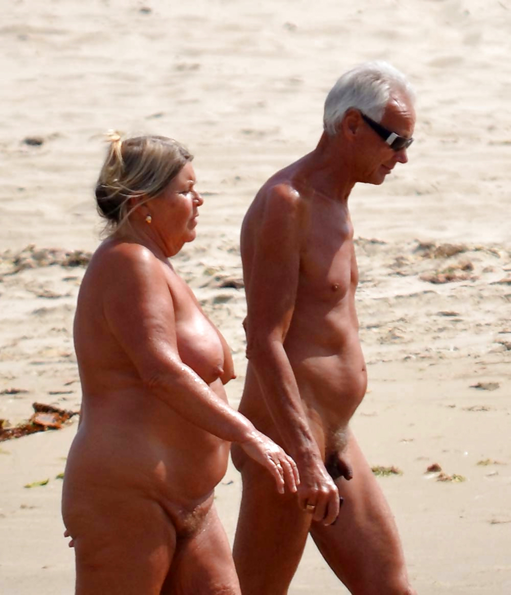 Mature older couples posing nude - grannypornpic.com